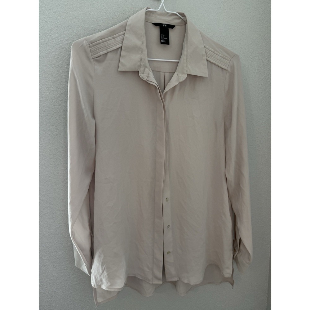 H&M Women's Long Sleeve Blouse Button Down Tan Size 4 V-Neck Top Lightweight